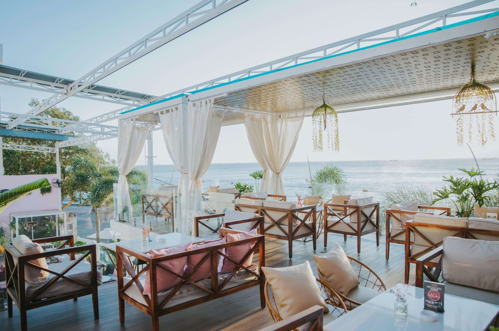 Quán cà phê Ocean View ở Vũng Tàu