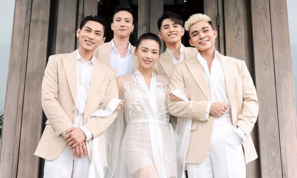 Mặc gì đi đám cưới?